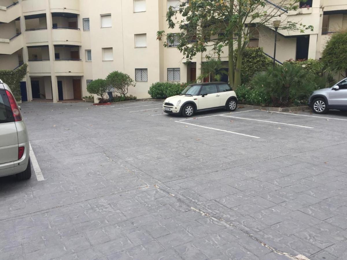 Ansa Beach Apartment - Cabopino, Marbella - Garden Level Dış mekan fotoğraf